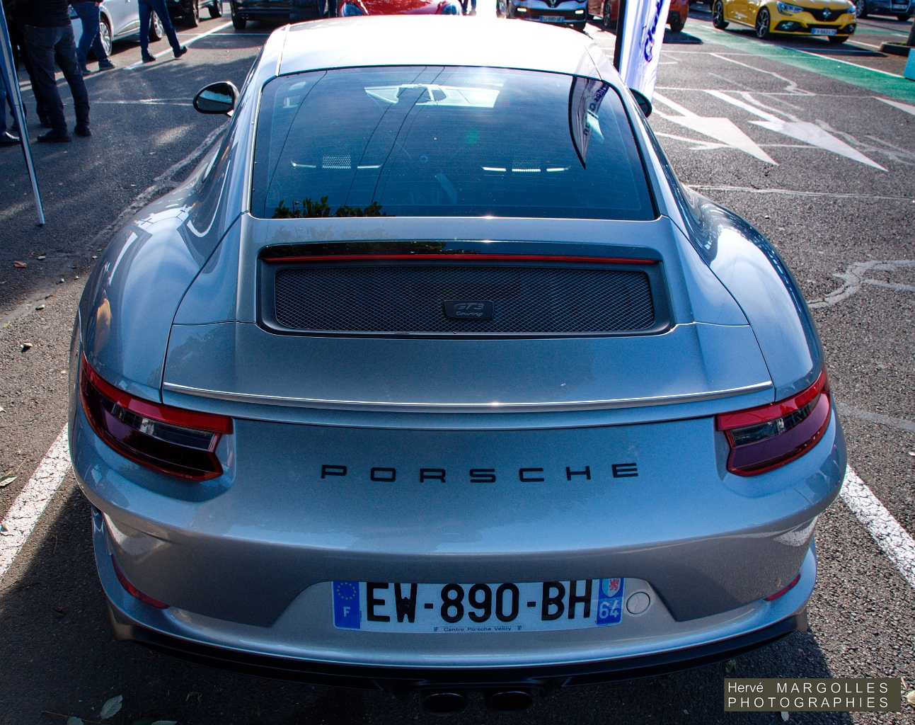 Porsche 911 GT3-01.jpg